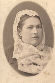 Надпись на обороте: Анастасия Шварц на память брату Григорию. Кременчуг. 1887 г.
 фот. Билецкого