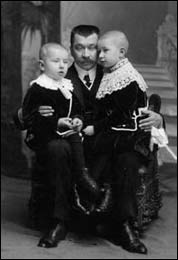 Н.П. Хорошкевич с детьми